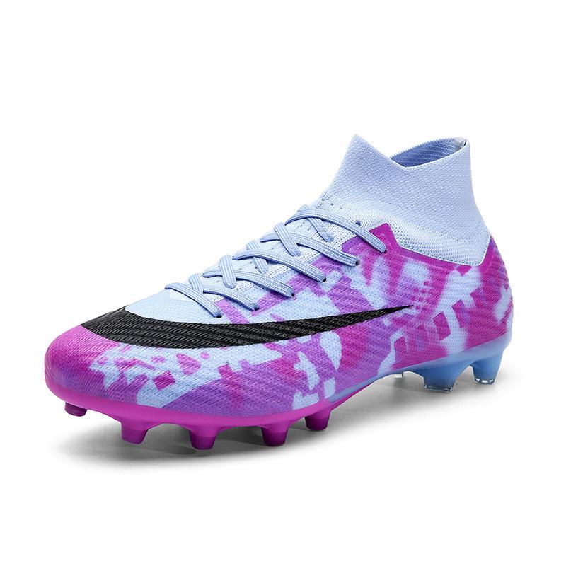 Футбольные бутсы Spike Traction — цепкие, износостойкие, бесшовные футбольные бутсы для тренировок на травяном покрытии и на открытом воздухе