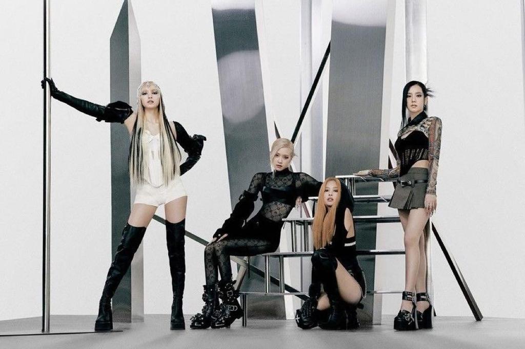 [USED] BLACKPINK -BORN PINK- Poster Included