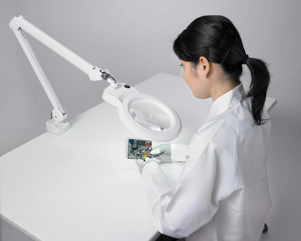 HOZAN LED Arm Loupe Arm Loupe with a Good Balance of Functionality and Price L-679