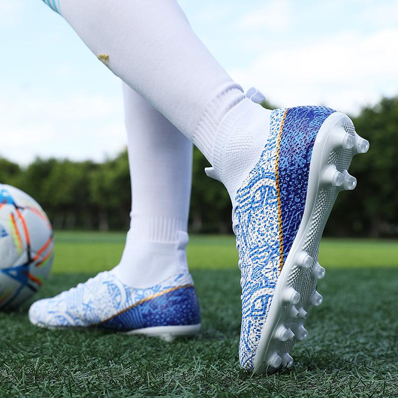 Новые футбольные бутсы мужские детские с шипами большого размера высокие для старшеклассников спортивные для соревнований и тренировок