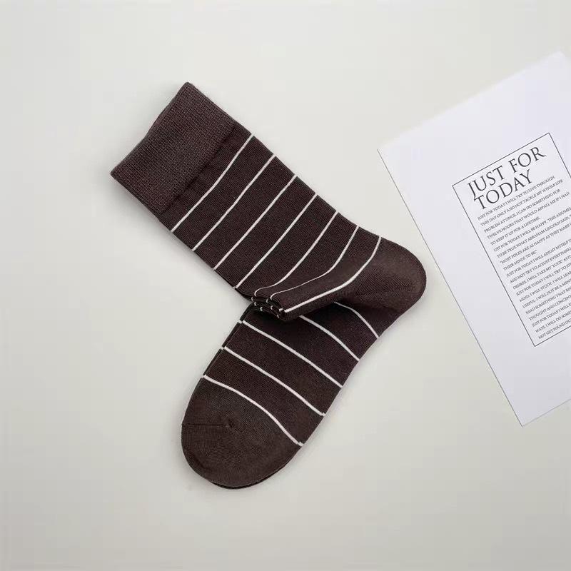 Women's Fall Fashion New All-purpose Striped Tube Cotton Socks