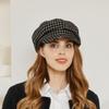 Женская ретро восьмиугольная кепка в британскую клетку: Универсальный весенне-осенний берет с широкими полями для создания непринужденного, литературного образа.