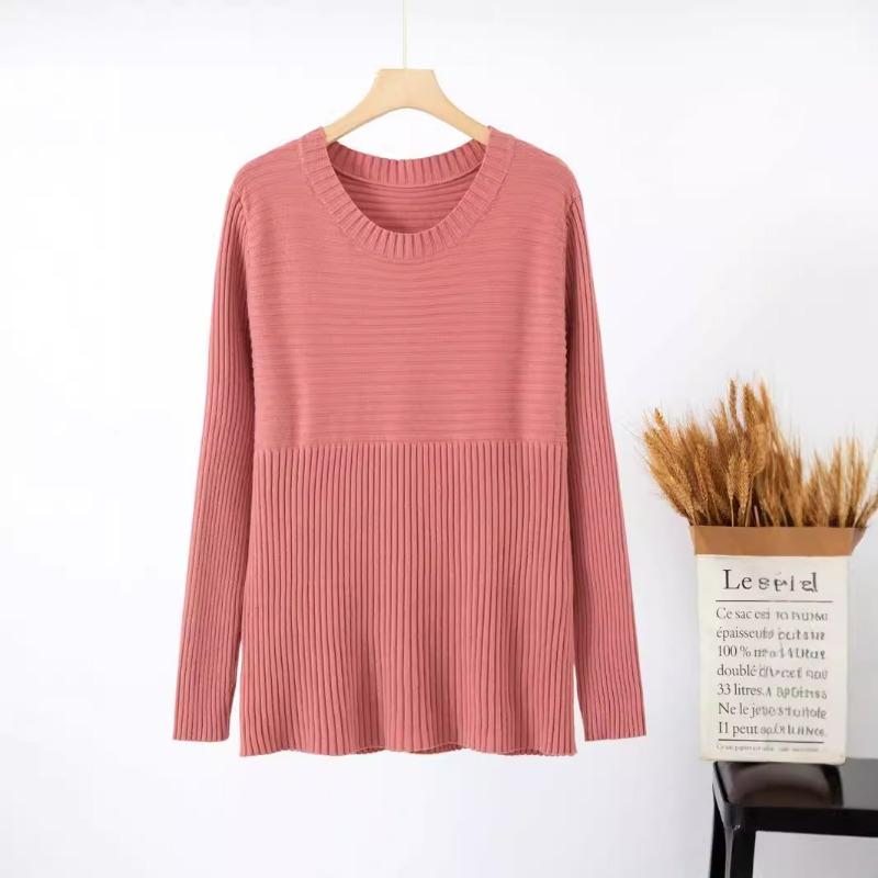 Осенний женский свитер с круглым вырезом и кружевной вязкой на талии