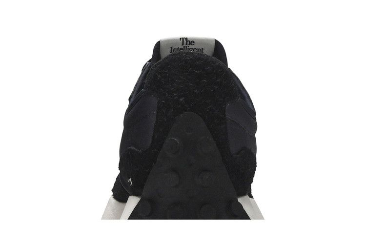 New Balance Wmns 327 'Black Grey'