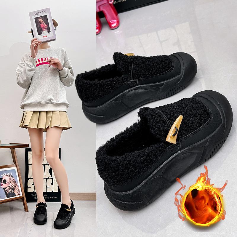 Women's Casual Fuzzy Loafer Shoes Faux Fur Moccasins Slip On Shoes Indoor and Outdoor Winter Warm Fleece Sneakers Lightweight Walking Shoes for Women