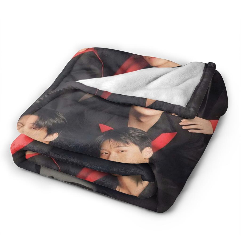 Kpop A-AteezS Blanket Soft Comfortable Plush Bedding Throws For Girls Boys Outdoor Flannel Bedspread Bed Cover