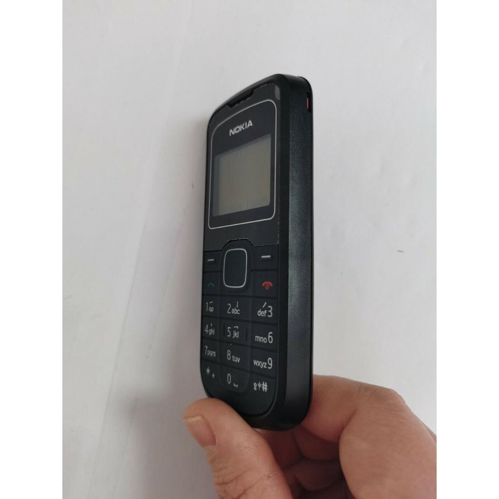 Восстановленный Nokia 1202 Оригинальный Разблокированный 2G GSM 900/1800 Фонарик Клавиатура Мобильный Телефон