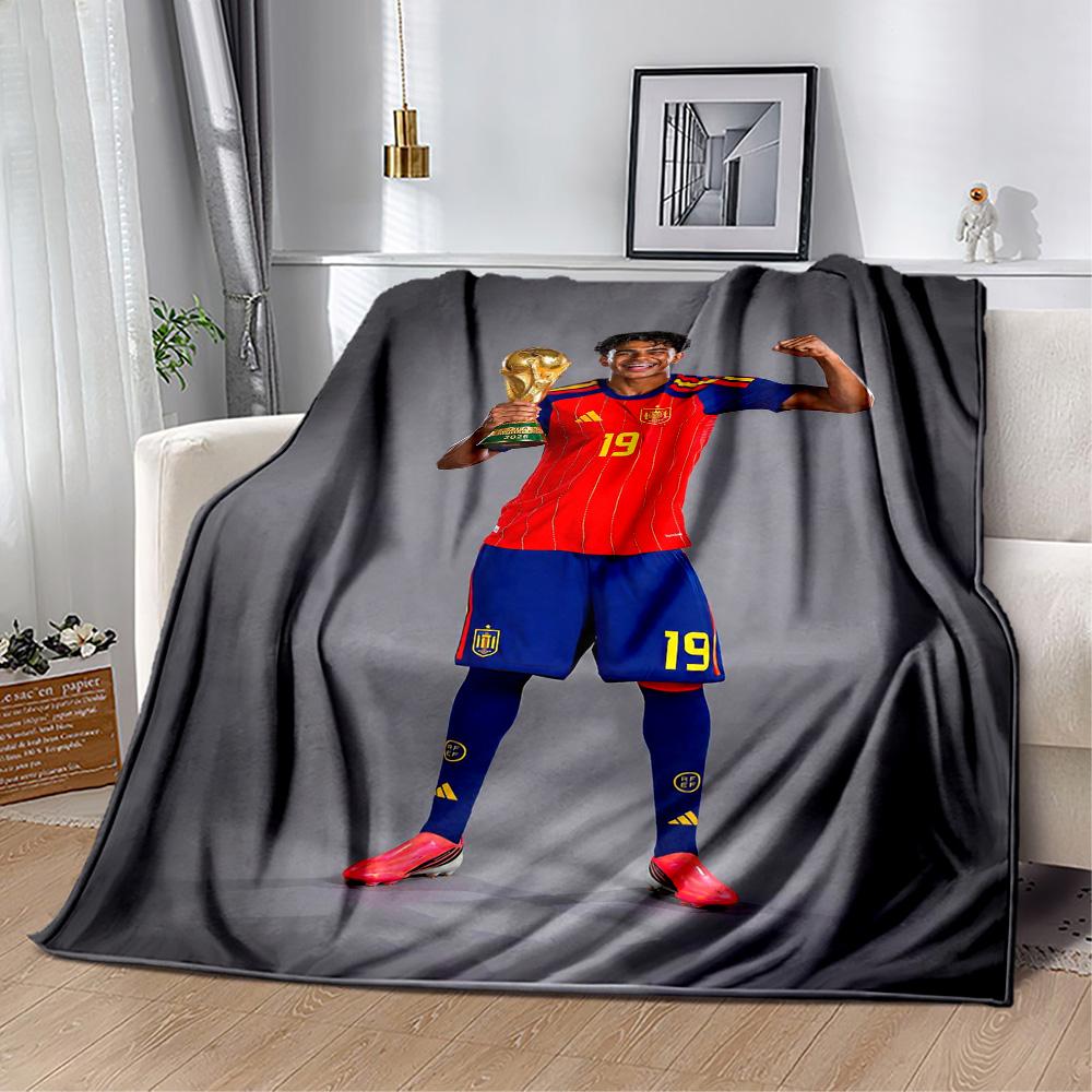 Lamine Yamal's Barcelona Player Celebration Blanket Comfortable Perfect for Livingroom Seaside Couch Four Seasons Multipurpose Modern