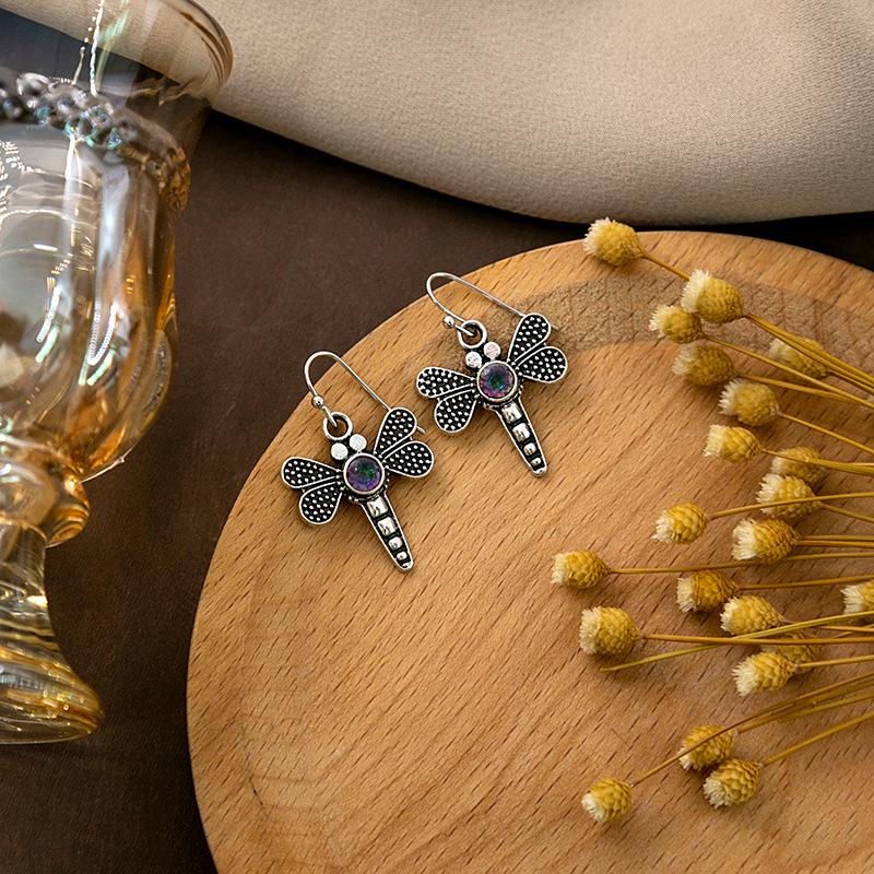 "European & American Retro Turquoise Feather Earrings: Bohemian Dragonfly, Bird, Water Drop, Round, & Pearl Designs"