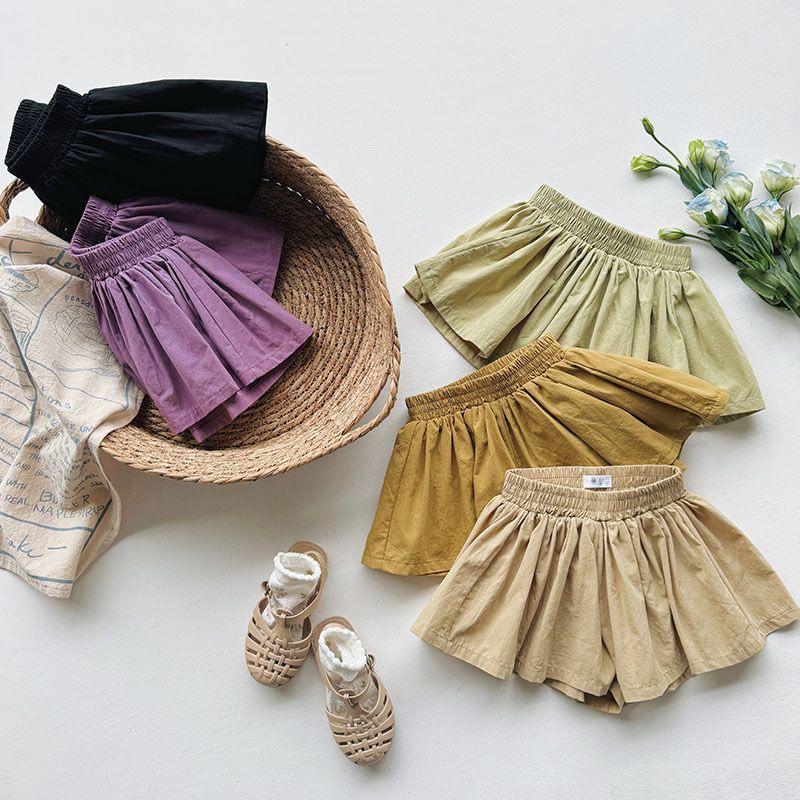 2025 Новый стиль Корейские кюлоты для маленькой девочки: Модный летний комплект из шорт и юбки