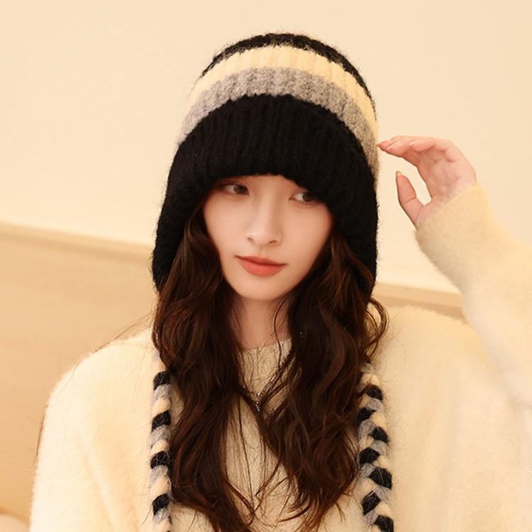 Autumn and winter contrasting color fringed knitted hat children's outdoor cold protection and warmth casual versatile face small wool hat Lei Feng