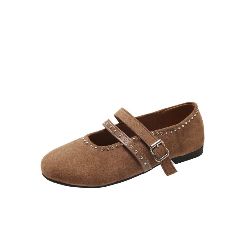 Модная винтажная обувь Мэри Джейн на плоской подошве 2025 Новая французская универсальная обувь с заклепками для женщин
