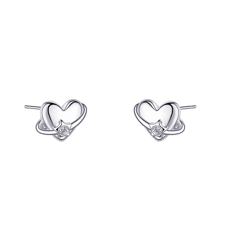 Love Stud Earrings Women's Simple and Small Personalized Metal Heart Earrings Autumn and Winter