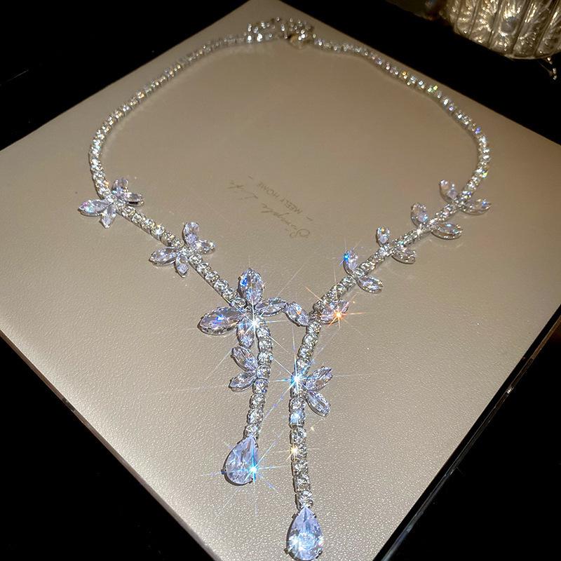 Роскошный комплект из европейских и американских бриллиантовых подвесок и серег - элегантные универсальные ювелирные изделия