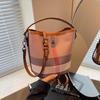 Women's Plaid Bucket Bag: 2024 Autumn/Winter High-End Fashion Versatile Shoulder Crossbody Bag