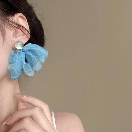 Women Mesh Petal Drop Earrings Handmade Large Chiffon Floral Dangle Earrings Vintage Stud Earrings for Vacation Wedding