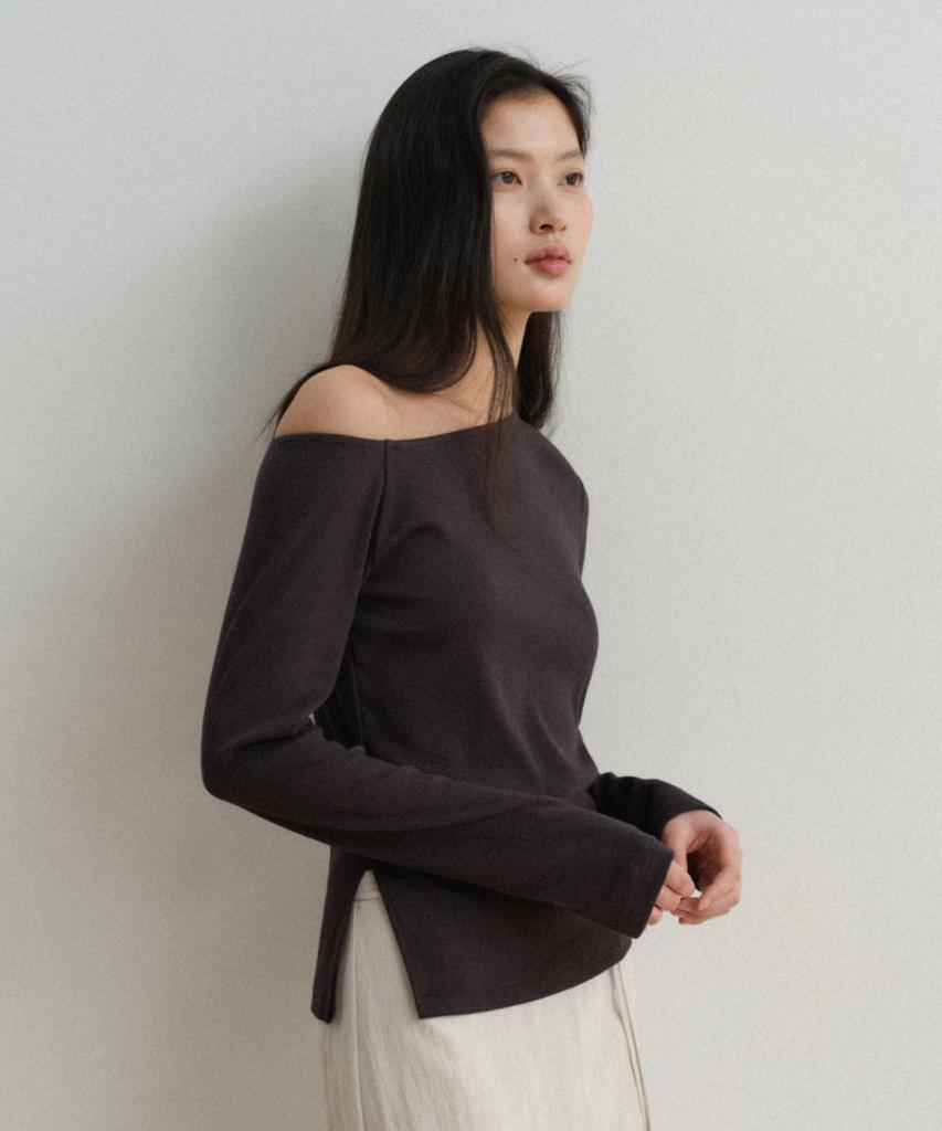TOWAV Yan Off Shoulder Tee_Charcoal