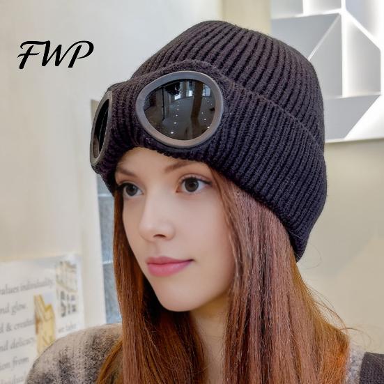 Cold Weather Cycling Headgear Winter Knit Hat with Goggles, Unisex Warm Ski Detachable Headwear Gift Face Guard, Windproof Skull Cap for Skiing,