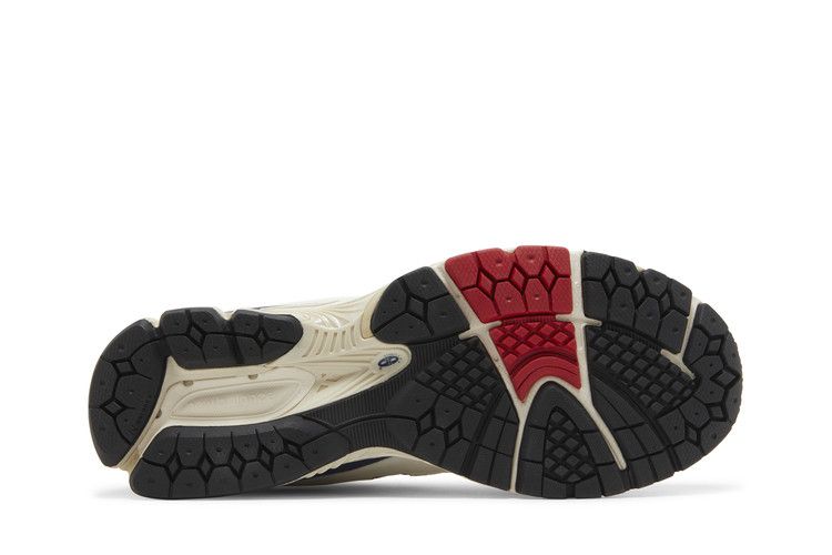 Men's Sneakers New Balance 2002R 'Pouch - Navy Red'