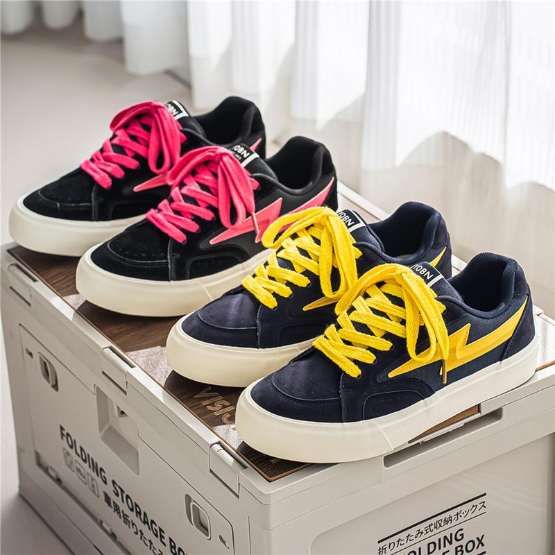 Men's Low Top Triple Vulcanized Bread Skate Shoes Trendy Casual Mesh Board Shoes Tenis Masculino 39-44