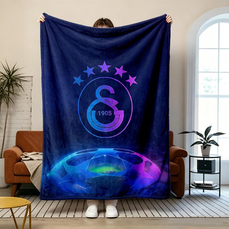 Galatasaray S.K. Soft and comfortable flannel Suitable for sofas living rooms outdoor camping travel and also makes a great anniversary gift