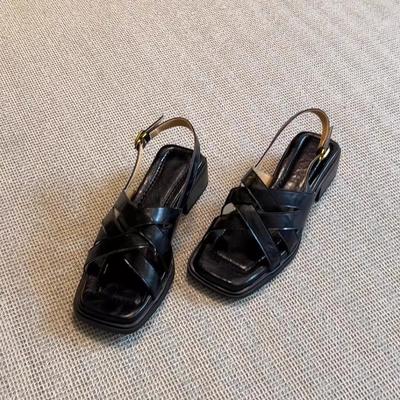 Версия из овчины~ квадратный носок, перекрестные ремешки, римские сандалии, женская летняя обувь, литературный ретро-стиль, плетение, толстый каблук, летние сандалии, тренд