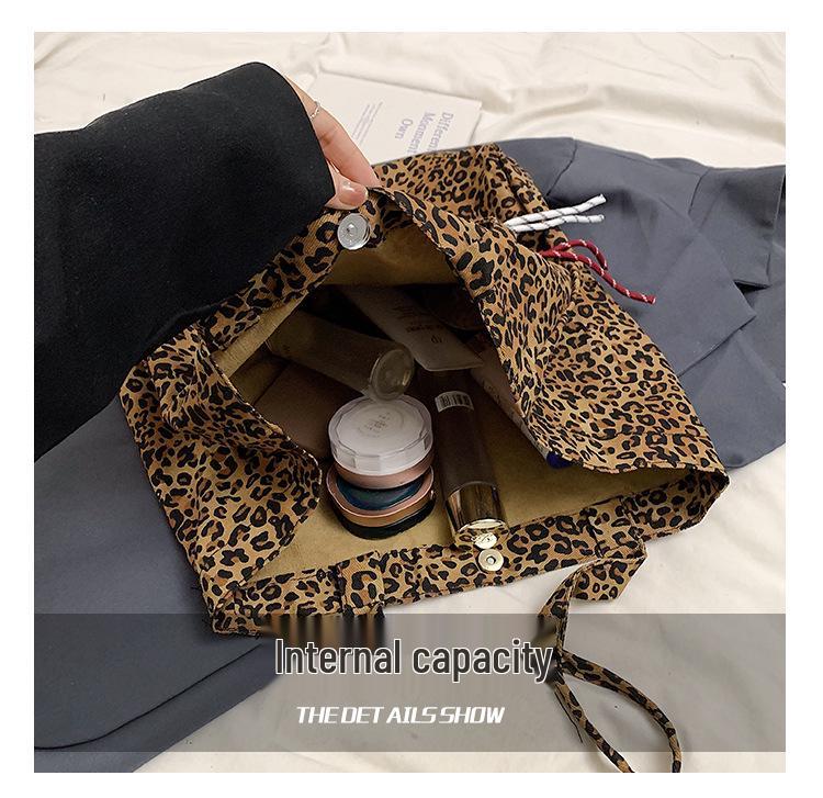 2024 Осень/Зима Корейская Ретро Холщовая Сумка через Плечо с Леопардовым Принтом - Большая Вместимость, Стиль для Поездок на Работу для Женщин