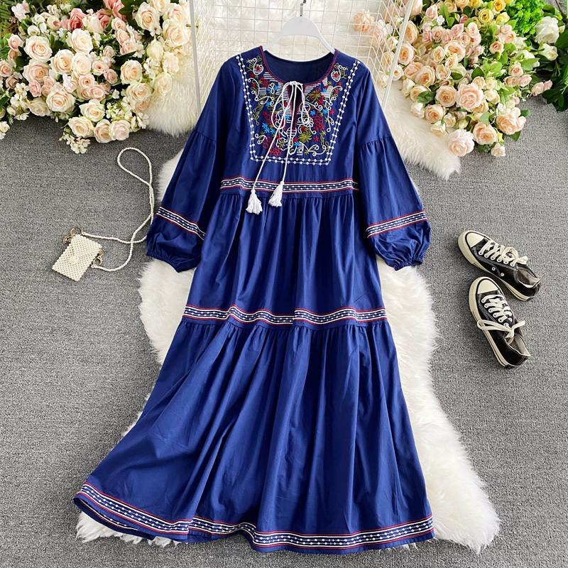 Holiday Retro Ethnic Embroidery Dresses Women Vintage V-neck Tassel Lace Up Dress Party Long Sleeve Fashion Long Dress Loose New