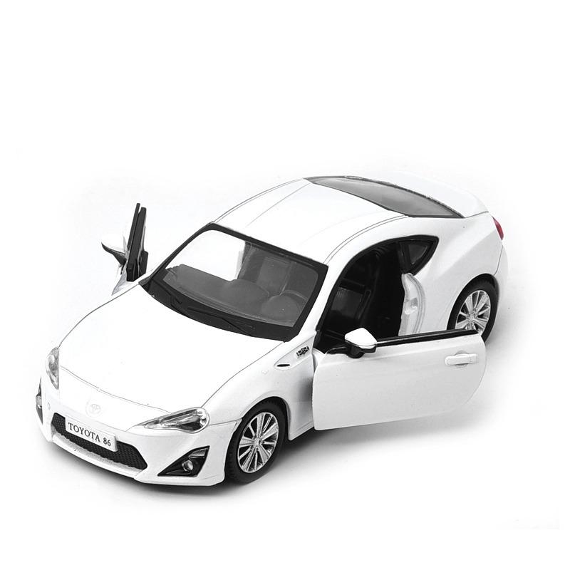 1/36 Toyota 86 Металлическая литая модель автомобиля Игрушка 2 двери открываются Машинки с механизмом оттягивания Дни Рождения Подарки для Детей Коллекции для Взрослых