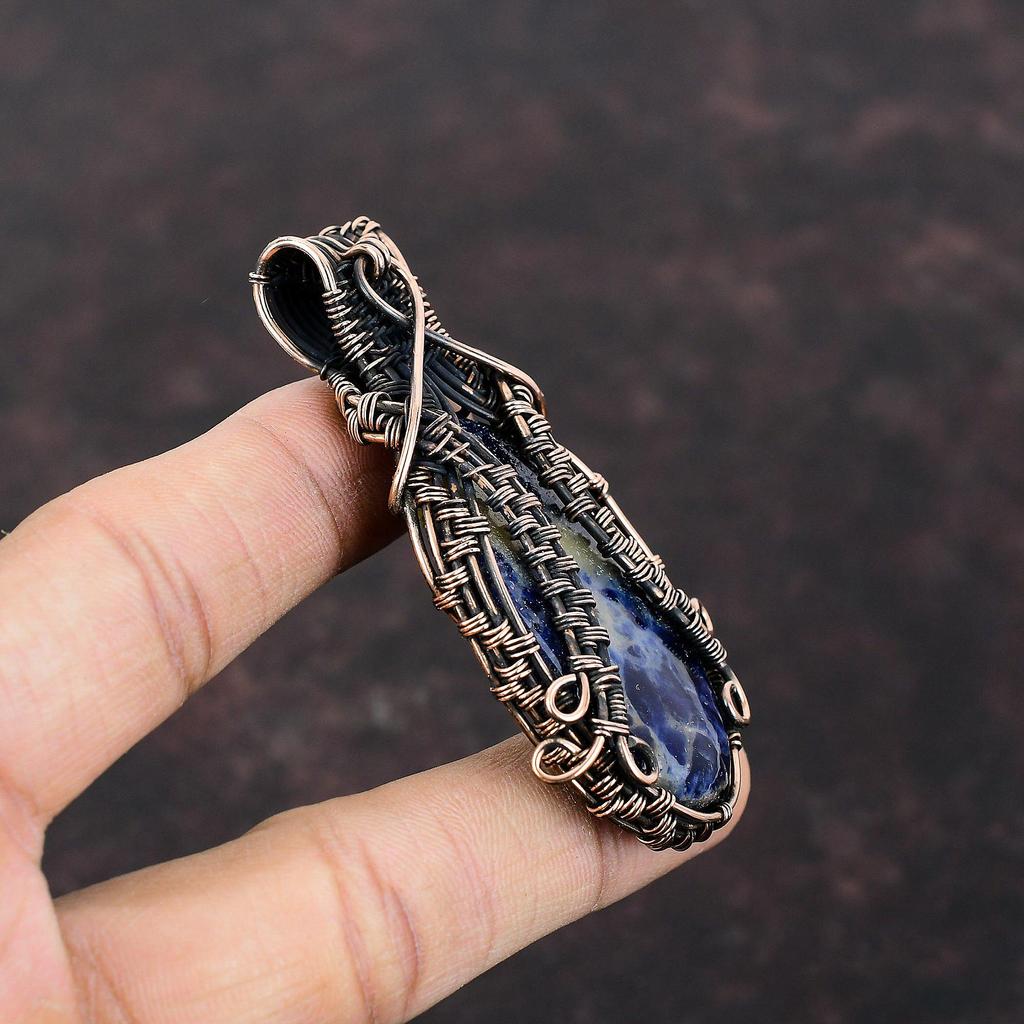 Содалит Медный Кулон Кулон, обмотанный проволокой Кулон ручной работы Медная проволока Ювелирное изделие Подарок для него Ювелирное изделие с содалитом Достойный кулон