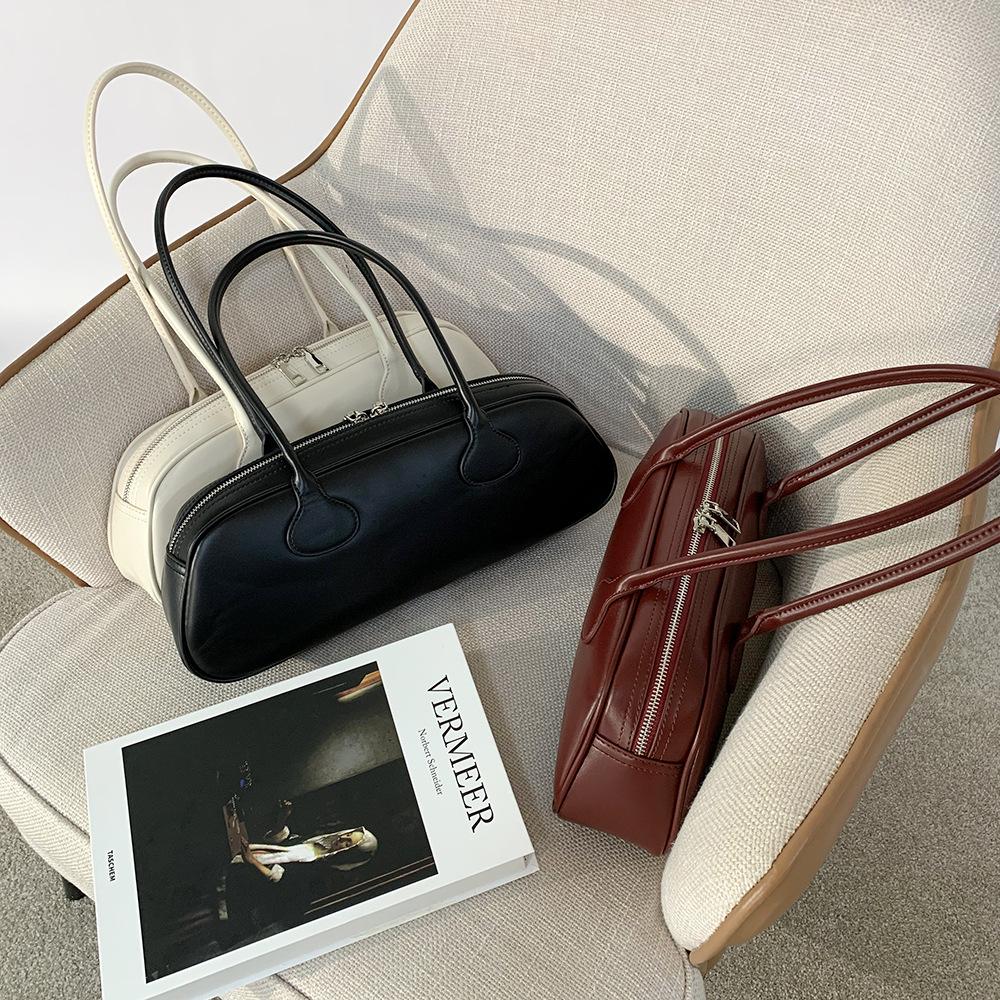 2024 Summer New Niche High-End Single-Shoulder Underarm Bag, Fashionable Large-Capacity Baguette Bag, Bowling Single-Shoulder Bag