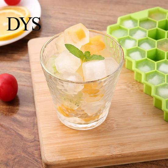 Форма для кубиков льда с крышкой, 37 ячеек, соты, без BPA, медленно тающие, многоразовая, маленькие кубики, с крышкой, легкое извлечение, силиконовая форма для морозильной камеры