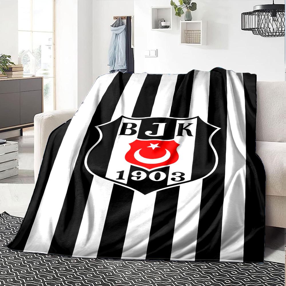 Beşiktaş Logo Print Flannel Blanket High Quality Warm Comfortable Cover for All Seasons Perfect for Gifts Home Decor