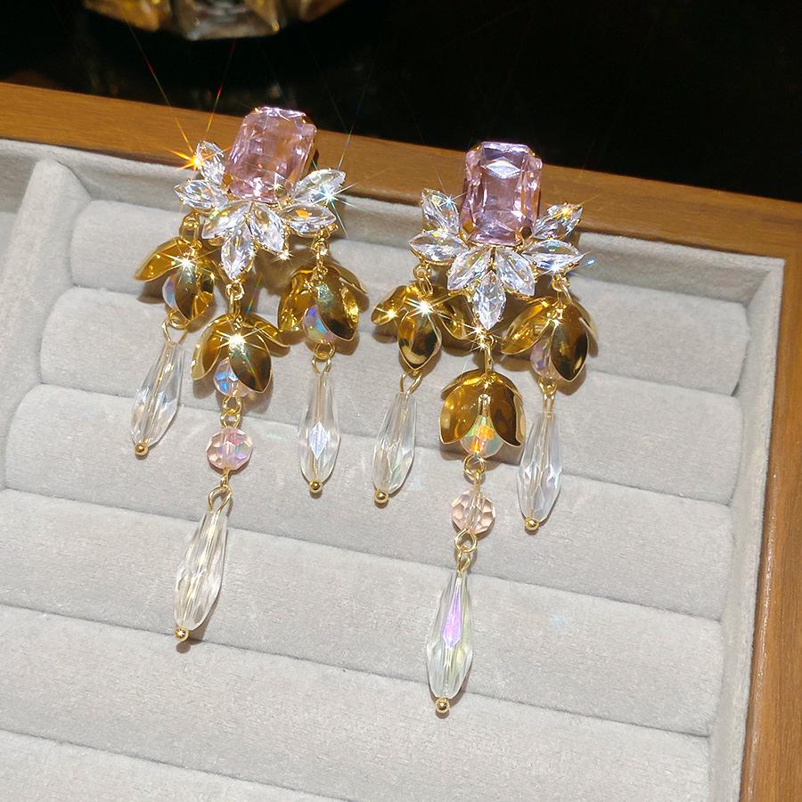 Серьги-пусеты «Серебряная игла» с вырезами в виде розовых бабочек и цирконами - Высококачественная роскошная модная бижутерия