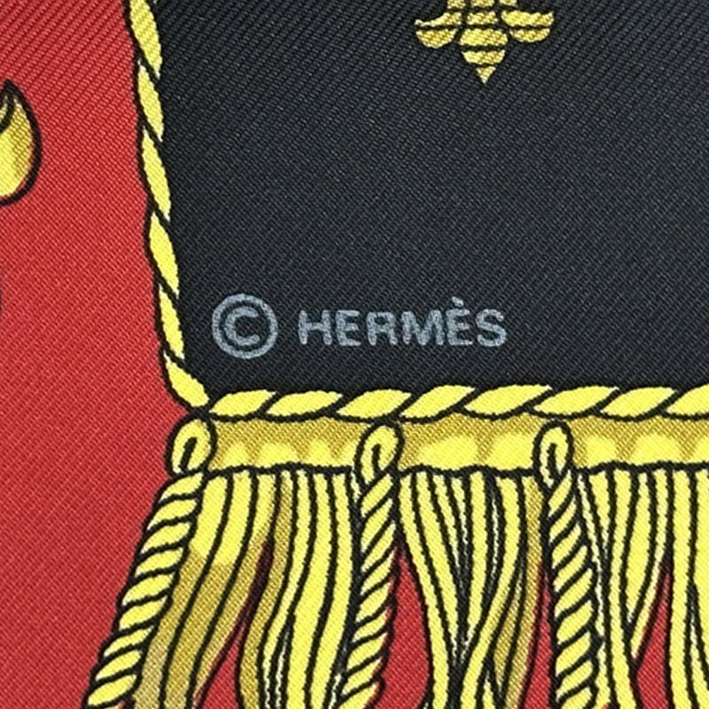 [Б/У] Шарф Hermes Carre VUE DU CARROSSE DE LA REALE, черный и корабельный, большой, 90, (Коронация Королевы), женский, бренд, шелк, красный, дизайн, размер.