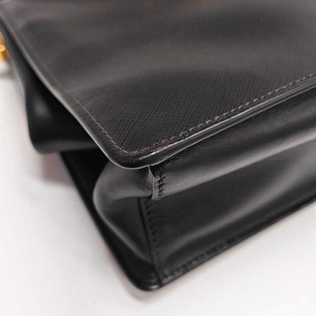 [Pre-Owned] Light Frame Black Leather Shoulder Bag - Good #17UB8P5