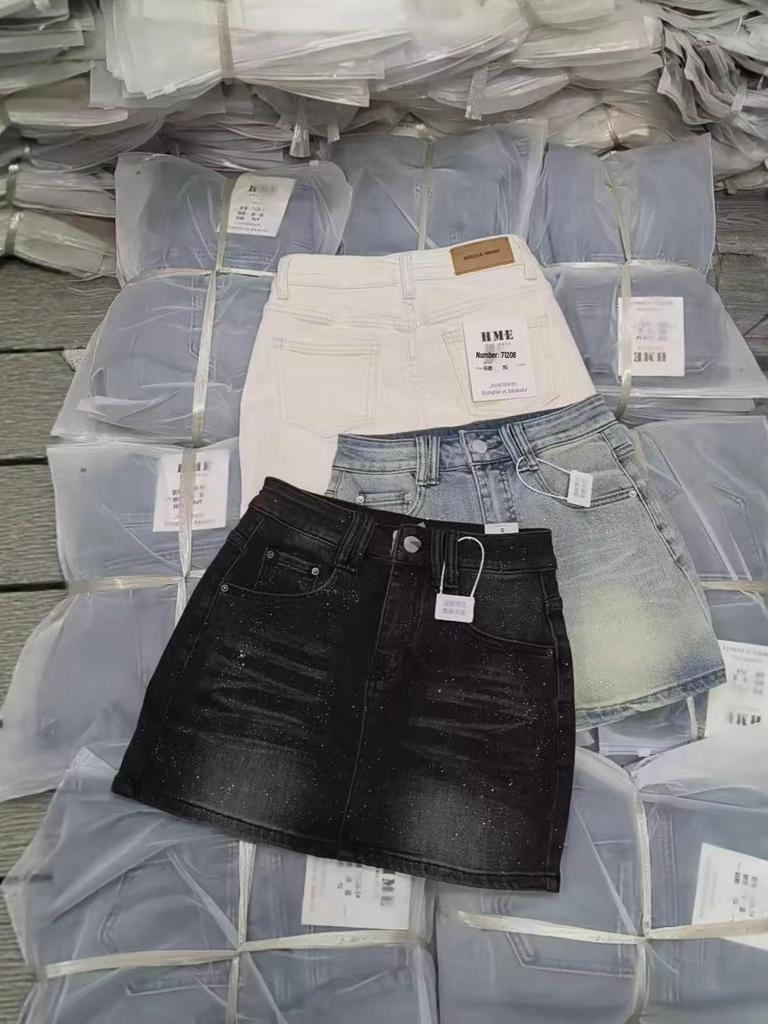 High Waist Rhinestone Starry Sky Denim Mini Skirt for Women - Retro, Slimming, and Flattering