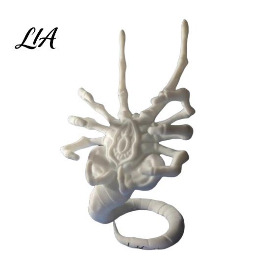 Sturdy PLA Phone Support Alien Facehugger Stand, Unique 3D Printed Cell Holder, Compact Smartphone Stand for Home Decorative Mount Office And Desktop