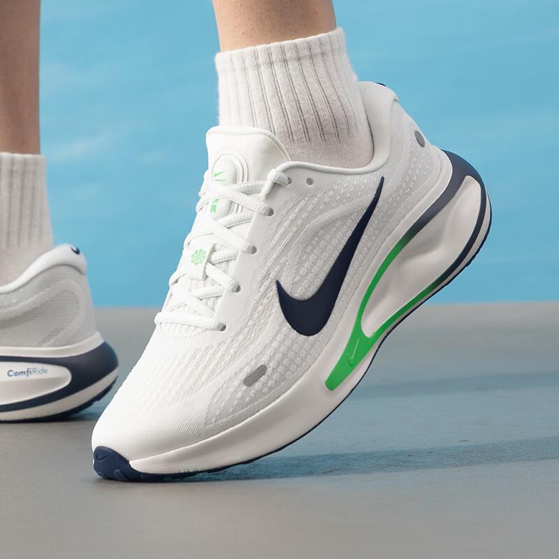 Nike 7/24 Беговые кроссовки для шоссе