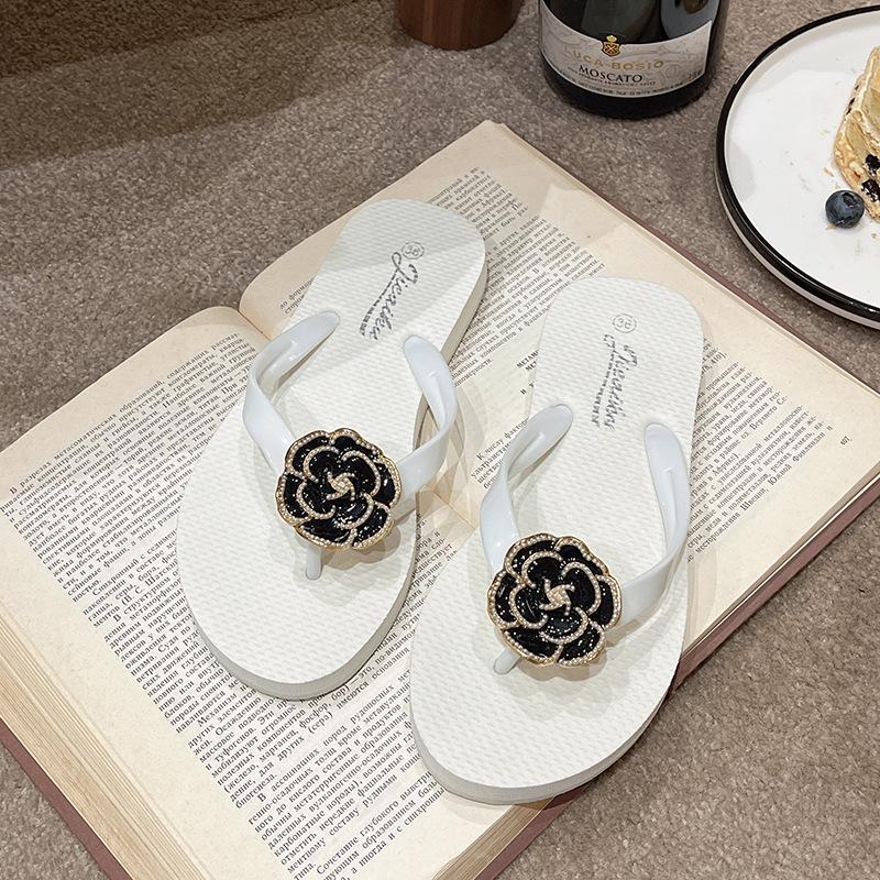 Женские шлепанцы Camellia, черные повседневные пляжные туфли на плоской подошве, летние удобные сандалии для прогулок на открытом воздухе 2024 года Chanclas Mujer