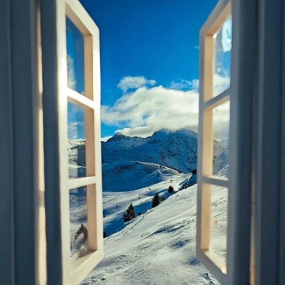 Portable Window Frame Props Fresh Perspective Reusable Window View Props Plastic Handheld Pane Pic Props Birthday