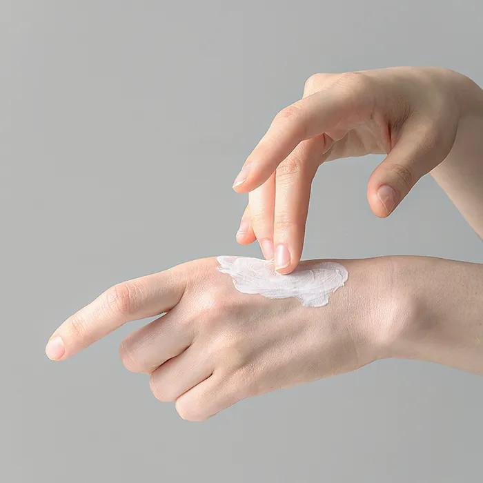 [Pink Aloe, Baby Collagen] Tone-up Light