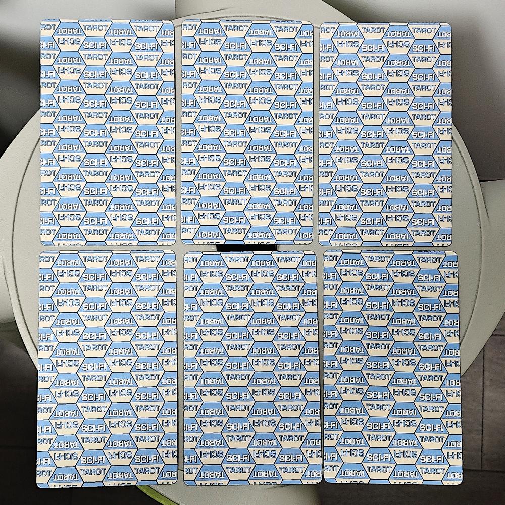 Научно-фантастические карты Таро Тодда Элкотта 12*7 см. Колода Таро на тему научной фантастики, 78 карт Таро, основанных на системе Райдера-Уэйта.