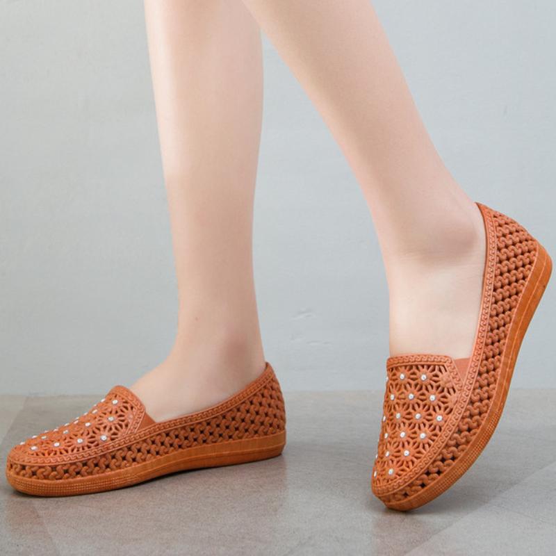 Women's Flats 2024 Summer Breathable Hollow Shallow Slip On Walking Shoes for Women Outdoor Fashion Light Ladies Casual Shoes