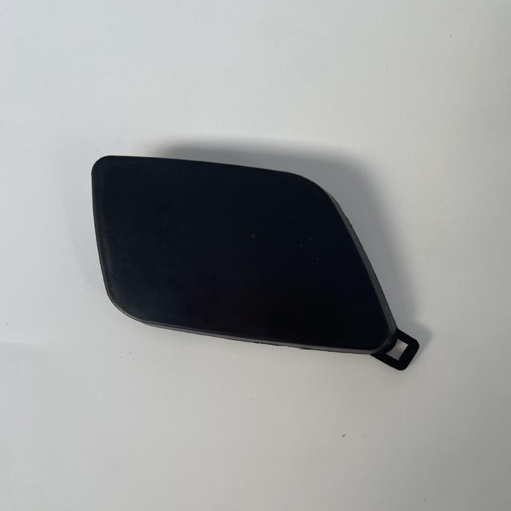 Крышка передней буксировочной проушины Volvo V40 2013-2019 (Часть №: 39814160, 31283733)