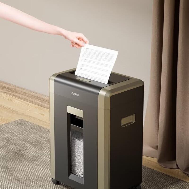 Deli GA702 Commercial Paper Shredder CN plug (adapter included)