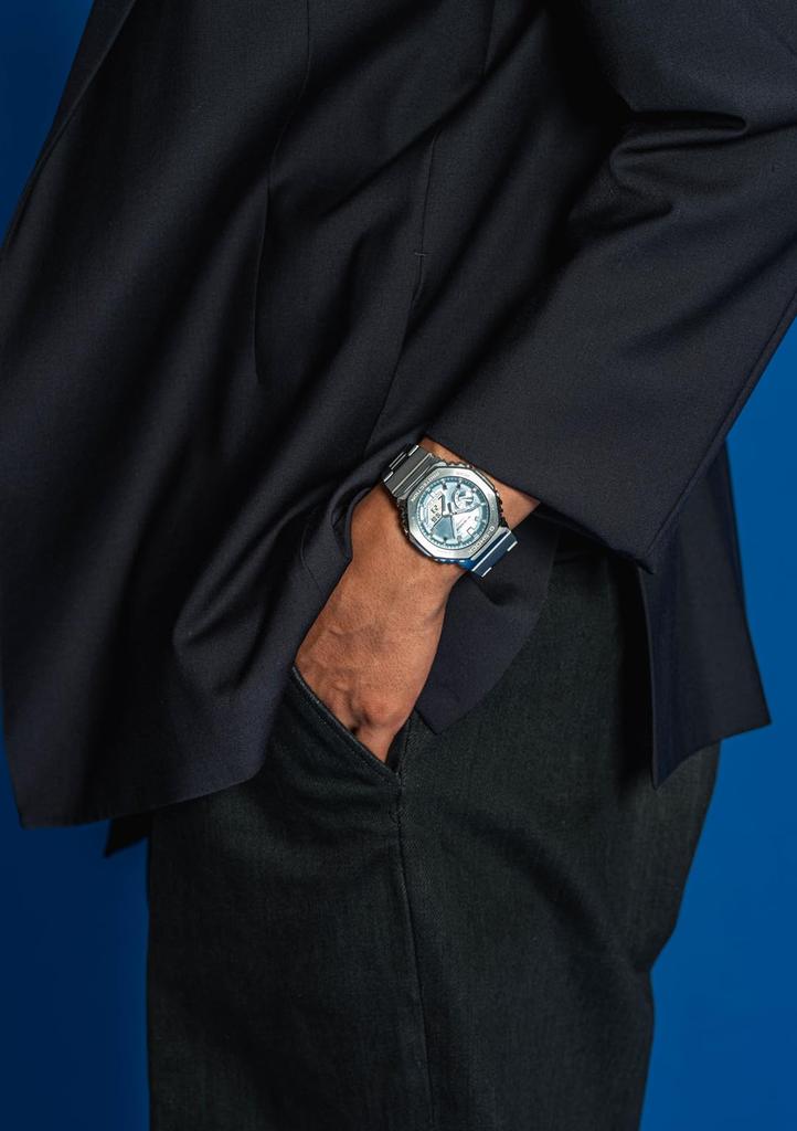 Часы с металлическим ободом и ремешком Модель Silver [Casio] G-Shock [] GM-2110D-2AJF Мужские