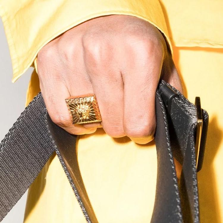 Versace Квадратное кольцо Медуза Золото Мужские Украшения 1005360-1A00620-3J000