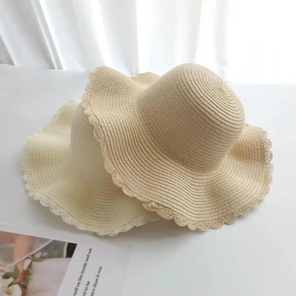 Parent-child straw hat summer big edge hat casual versatile fashion seaside beach sun protection hat wavy edge hat embryo
