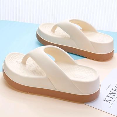 Женские летние шлепанцы на толстой подошве: Нескользящие, удобные домашние/уличные тапочки на 2025 год